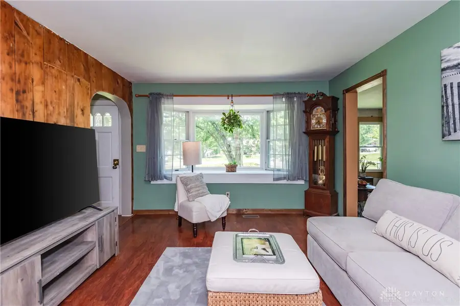 945 S Linden Avenue, Miamisburg, OH 45342 - #3