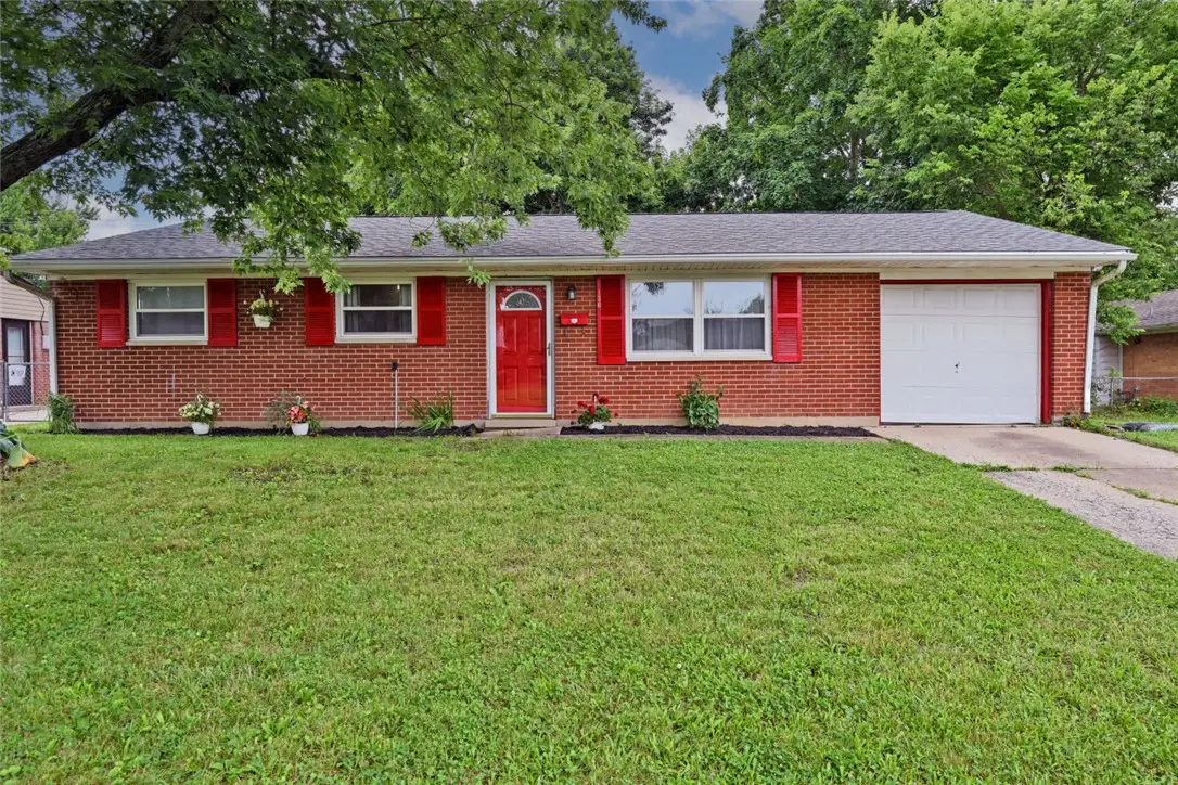 136 Bronwood Street, New Lebanon, OH 45345 - #1