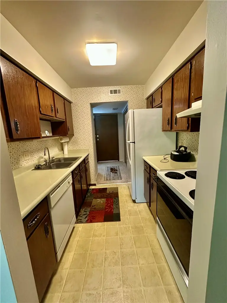 1342 Black Forest Drive #B, West Carrollton, OH 45449 - #2