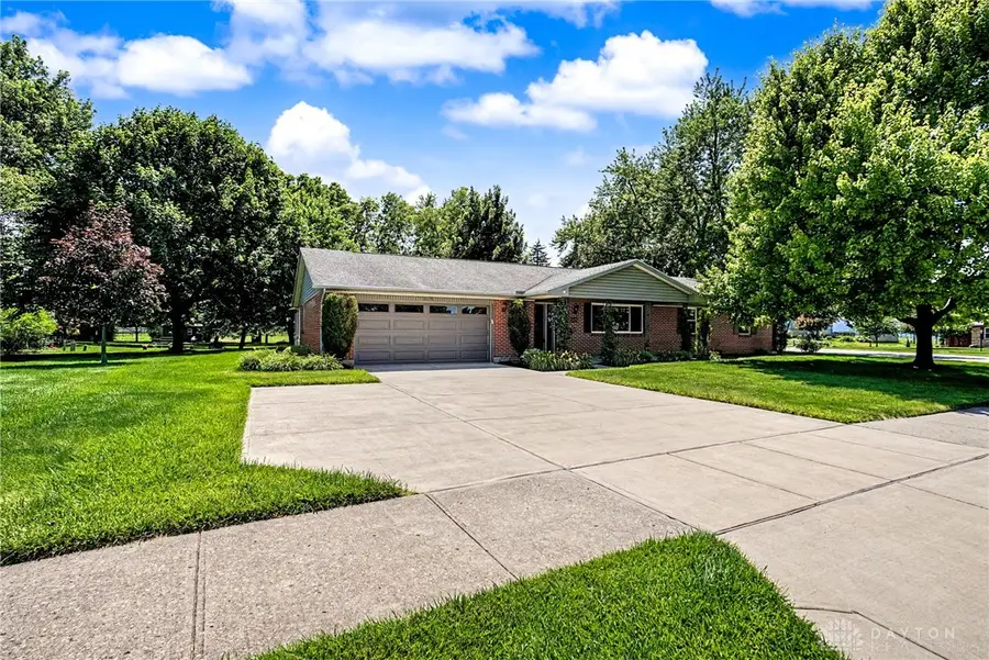 1178 Stonyridge Avenue, Troy, OH 45373 - #2