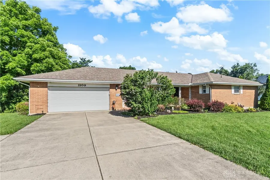 1209 S Heincke Road, Miamisburg, OH 45342 - #2
