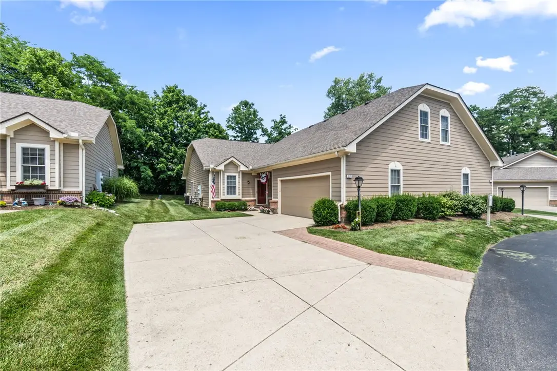 3378 Darbyshire Drive, Beavercreek, OH 45440 - #1
