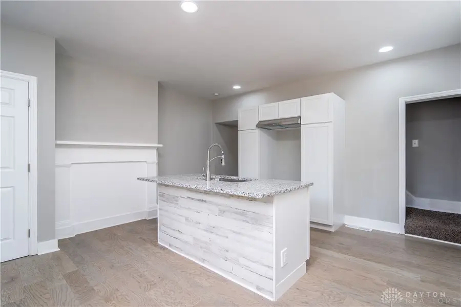 913 Charlotte Street, Cincinnati, OH 45214 - #2