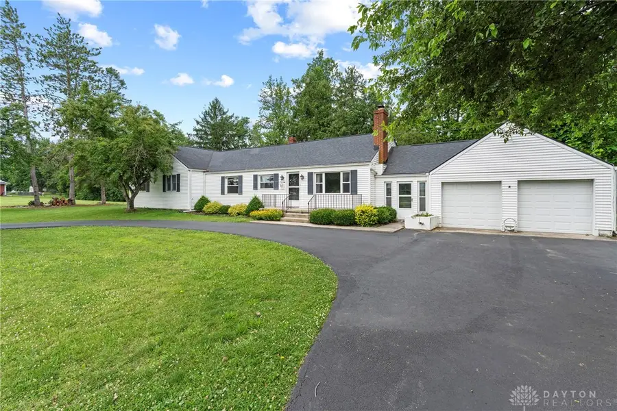 7543 Wellbaum Road, Brookville, OH 45309 - #2