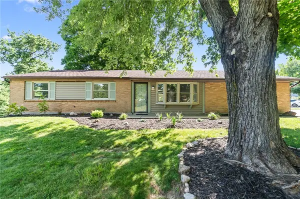 2184 Shadowood Circle, Bellbrook, OH 45305