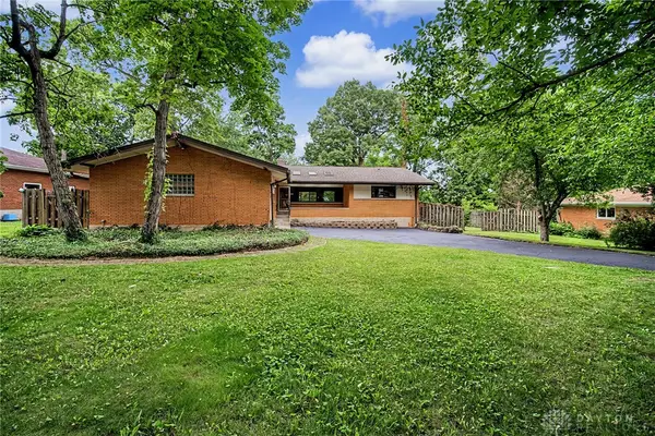 2525 Big Woods Trail, Beavercreek, OH 45431
