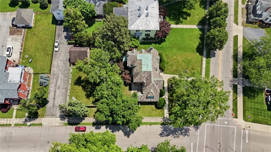 505 E Linden Avenue, Miamisburg, OH 45342 - #2