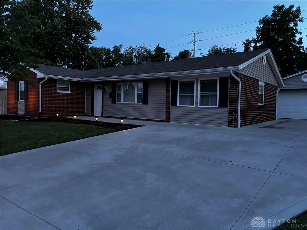 1737 Arapaho Drive, Xenia, OH 45385 - #1
