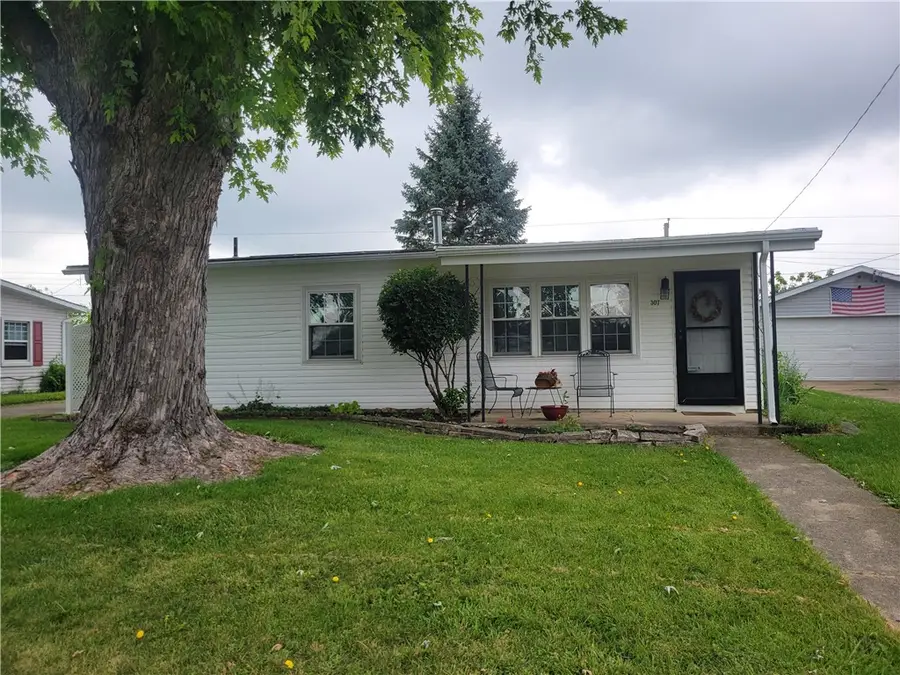 307 Drake Avenue, New Carlisle, OH 45344 - #2
