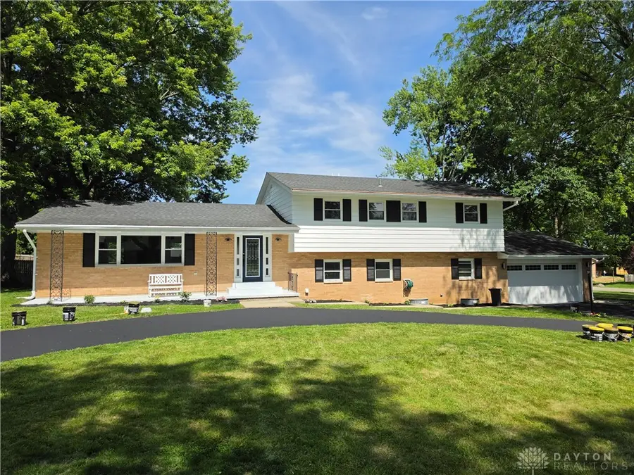 2570 Mardella Drive, Beavercreek, OH 45434 - #2