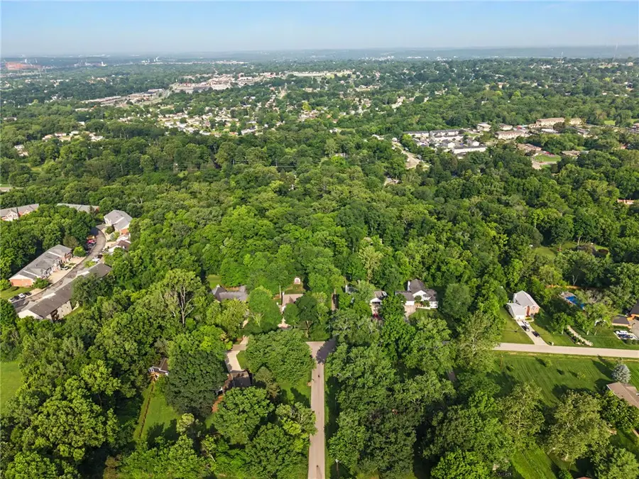 4102 Gregory Drive, Middletown, OH 45005 - #3