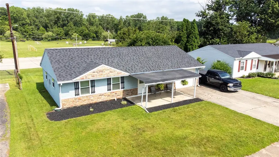 803 Weinland Drive, Park Layne, OH 45344 - #2