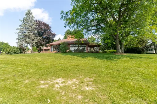 220 Plunder Cove, Eaton, OH 45320