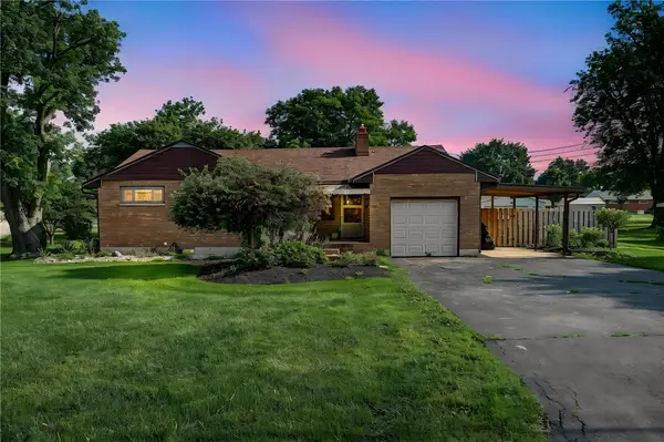 210 Broadway Road, Enon Vlg, OH 45323