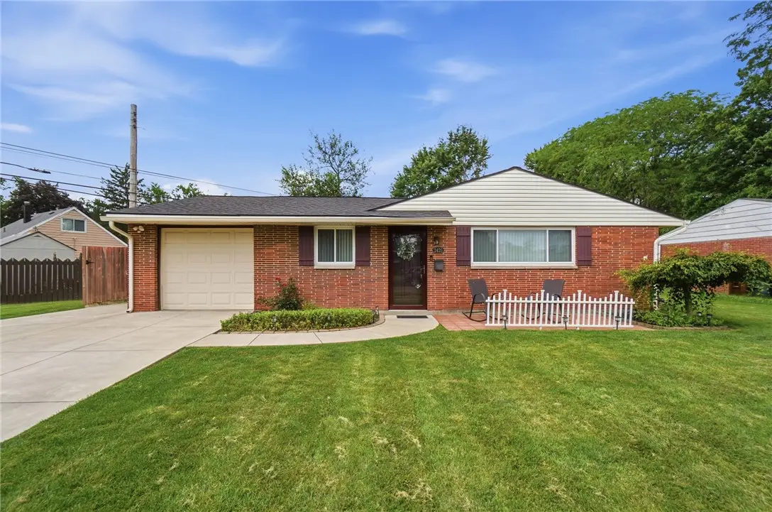 2425 Acorn Drive, Kettering, OH 45419 - #1