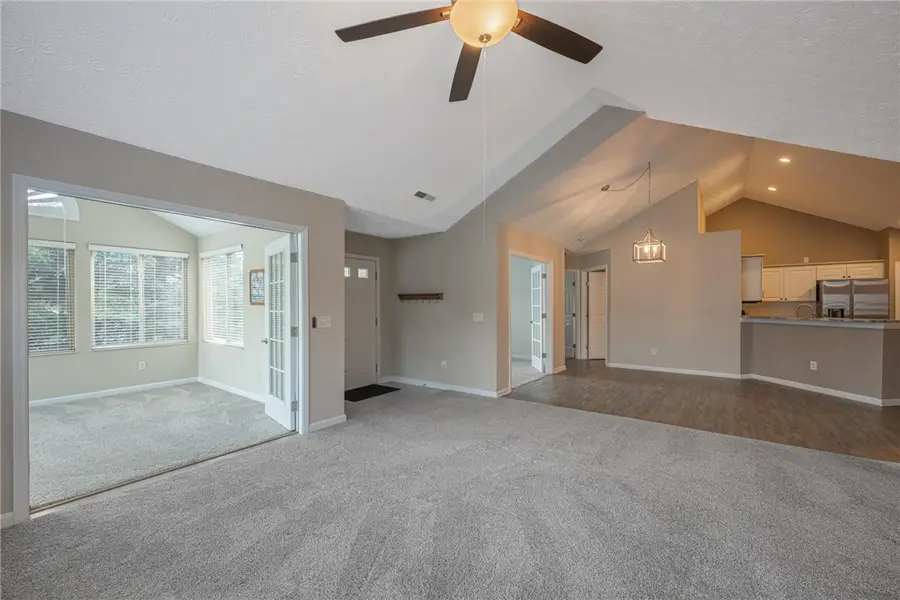 221 Villa Pointe Drive, Springboro, OH 45066 - #3