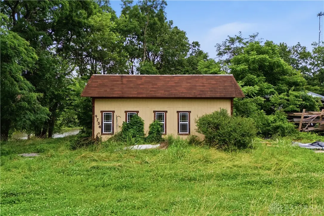 9754 N Cincinnati Columbus Road, Waynesville, OH 45068 - #1