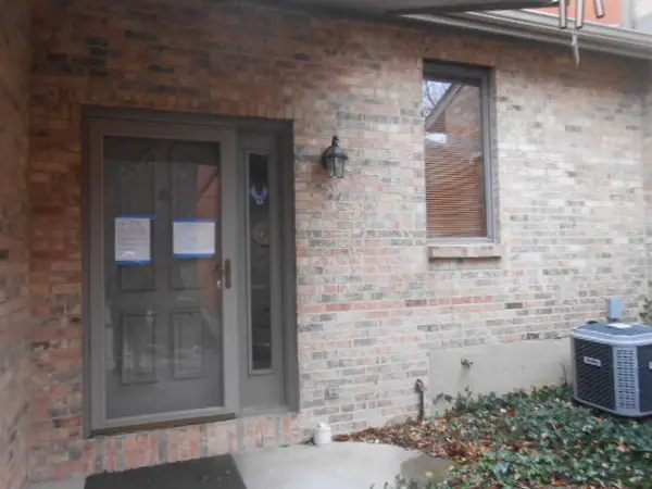 1301 Camphill Way, West Carrollton, OH 45449