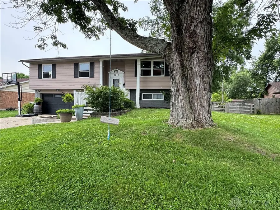 1310 Westmoor Drive, Wilmington, OH 45177 - #2