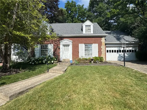 2409 Fairmont Avenue, Oakwood, OH 45419