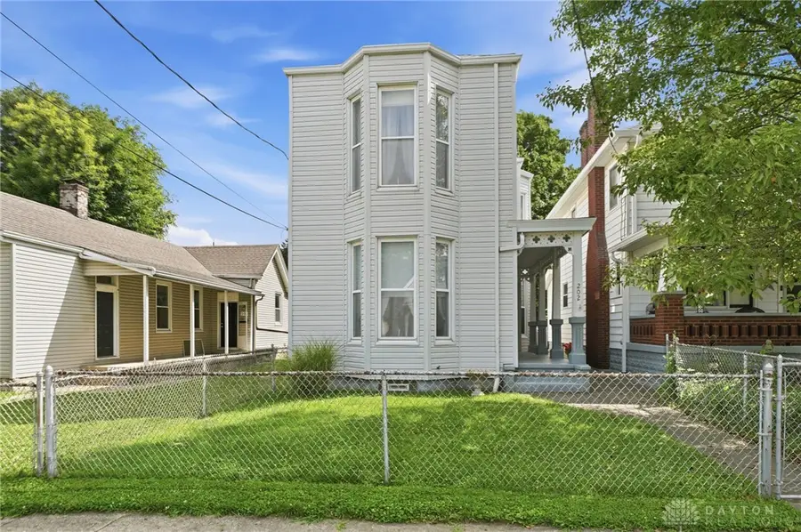 202 W 69th Street, Cincinnati, OH 45216 - #3