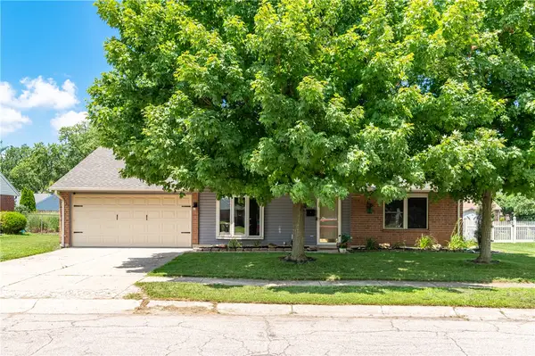 1221 Warwick Drive, Miamisburg, OH 45342