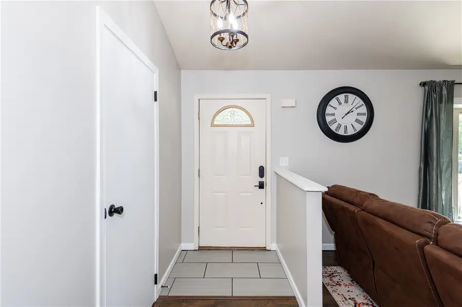 1221 Warwick Drive, Miamisburg, OH 45342 - #3