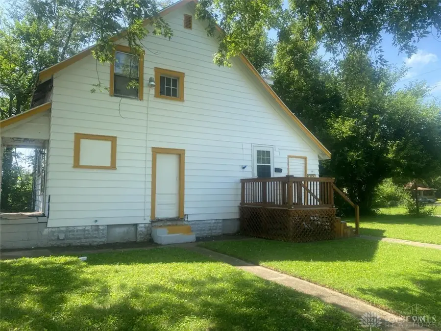 3824 W Hillcrest Avenue, Fort McKinley, OH 45406 - #2