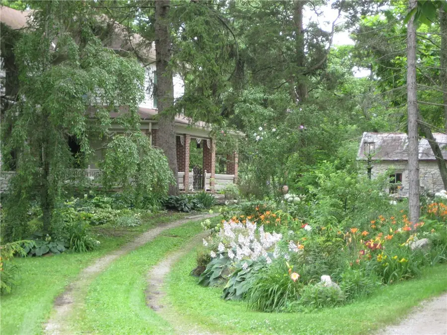 8620 W 3 Rd Street, New Lebanon, OH 45345 - #2