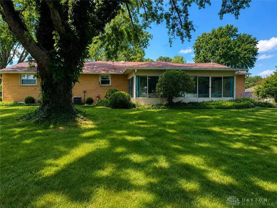 520 Berkshire Circle, Englewood, OH 45322 - #2