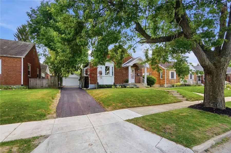 430 Claranna Avenue, Oakwood, OH 45419 - #2