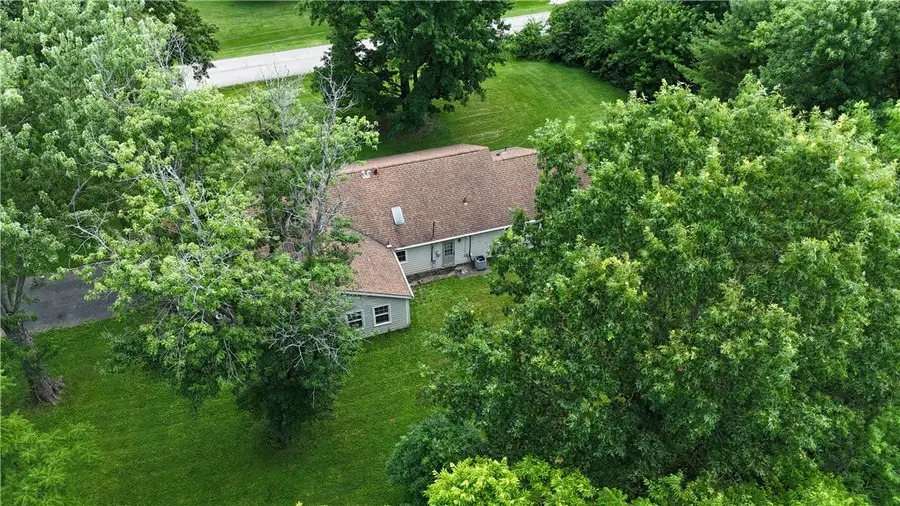 6601 Cherrywood Lane, Franklin, OH 45005 - #3