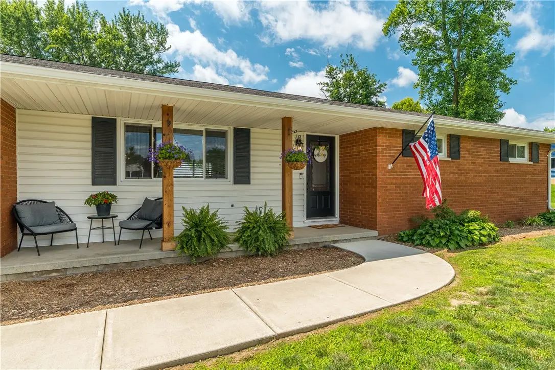 180 Floral Acres Drive, Tipp City, OH 45371 - #1