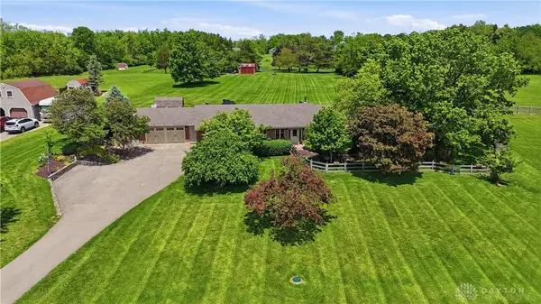 660 W Lytle 5 Points Road, Springboro, OH 45066