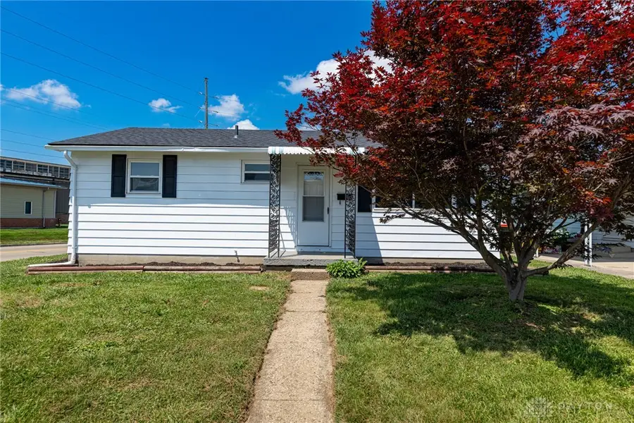 653 S Douglas Avenue, Springfield, OH 45505 - #2