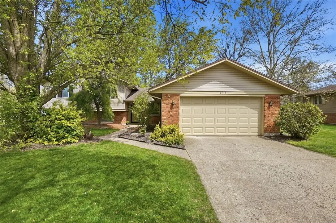 1315 Seminary View Drive, Centerville, OH 45458 - #1