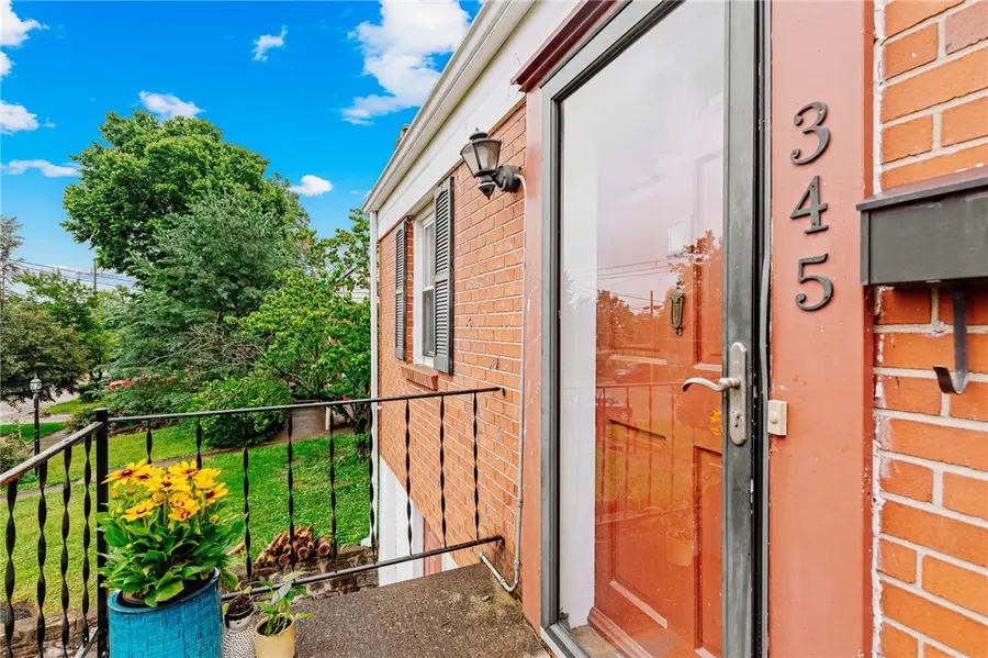 345 Durrell Avenue, Cincinnati, OH 45215 - #3