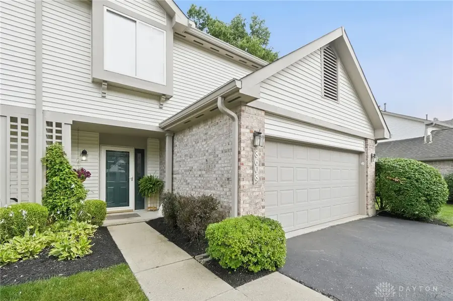 8608 Timber Park Drive, Washington, OH 45458 - #2