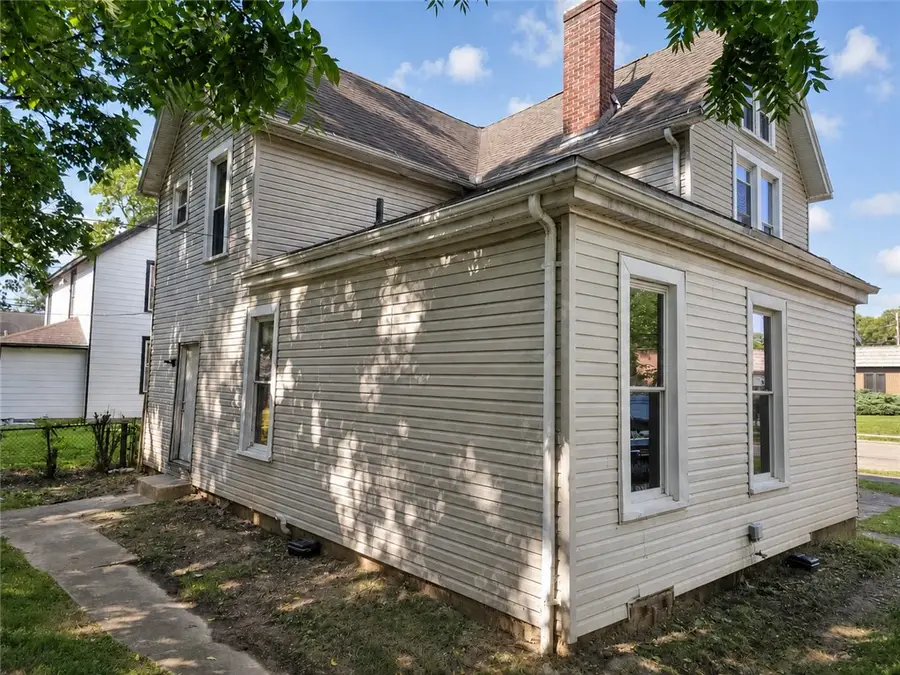 246 S Hubert Avenue, Springfield, OH 45505 - #3
