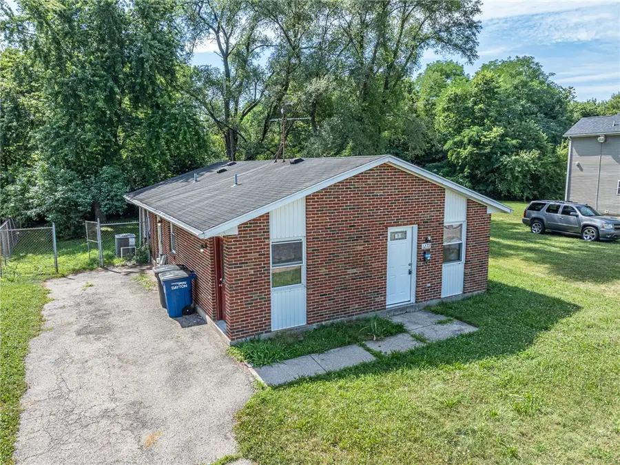 1272 Clement Avenue, Dayton, OH 45417 - #2