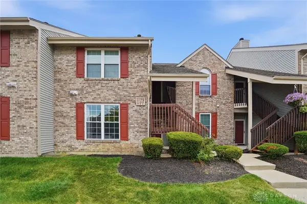 1177 Captains Bridge, Washington Twp, OH 45458