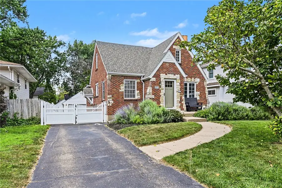 323 Orchard Drive, Oakwood, OH 45419 - #2
