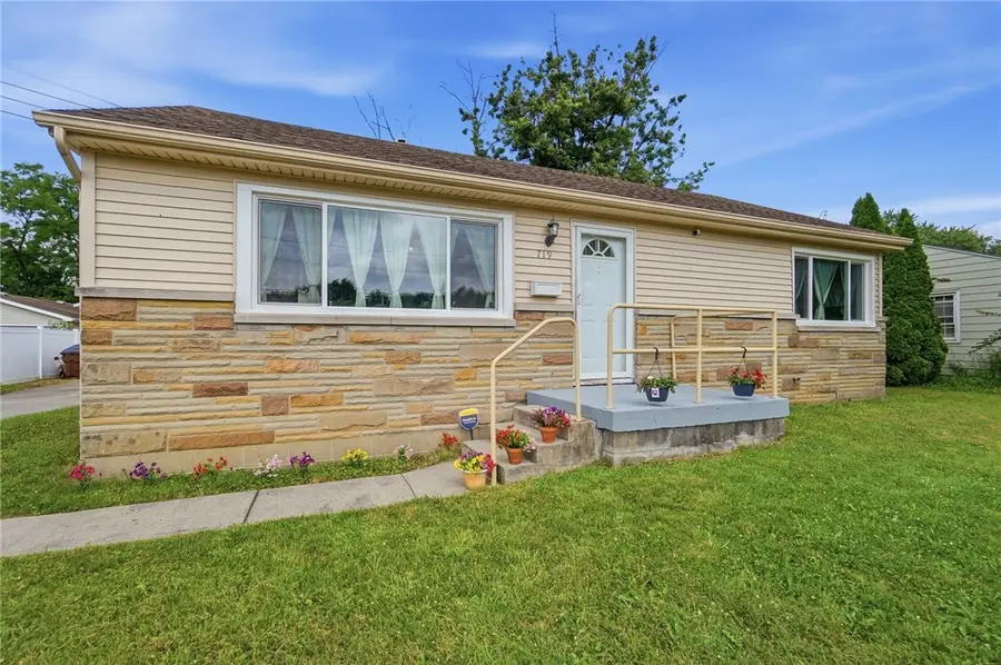 719 Lawnview Avenue, Springfield, OH 45505 - #3