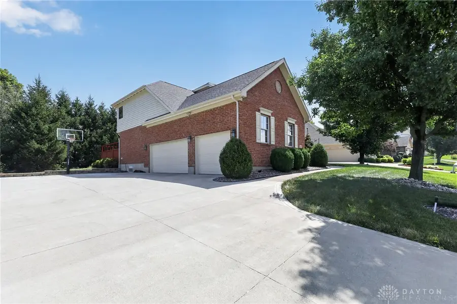 29 Fairwood Court, Miamisburg, OH 45342 - #3