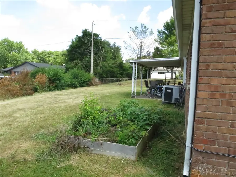 7001 Charing Court, Huber Heights, OH 45424 - #3