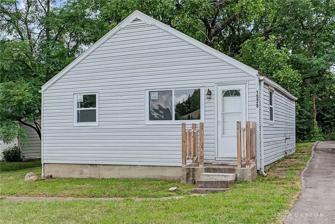 1528 Superior Avenue, Fairborn, OH 45324 - #1