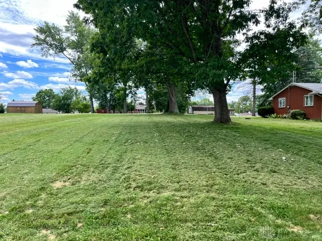 2520 NE Hollyview Street, Canton, OH 44721 - #2