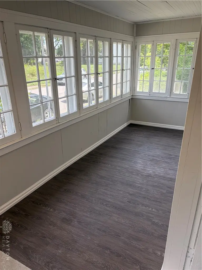1042 W 2nd Street, Dayton, OH 45402 - #2