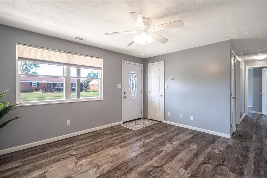 212 Doyle Avenue, Brookville, OH 45309 - #2