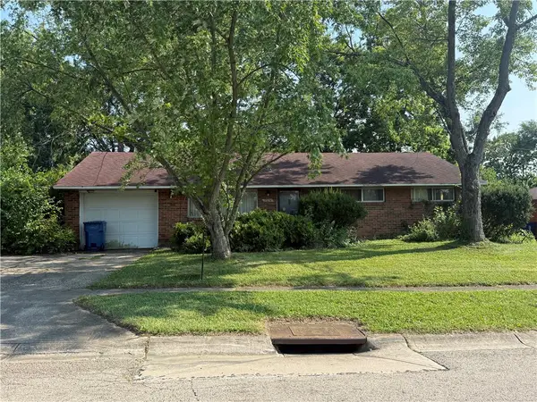 5524 Shady Oak Street, Huber Heights, OH 45424